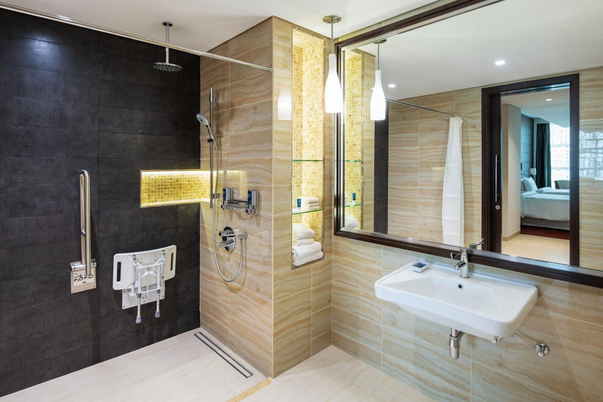 Four Points By Sheraton Sharjah Exterior foto