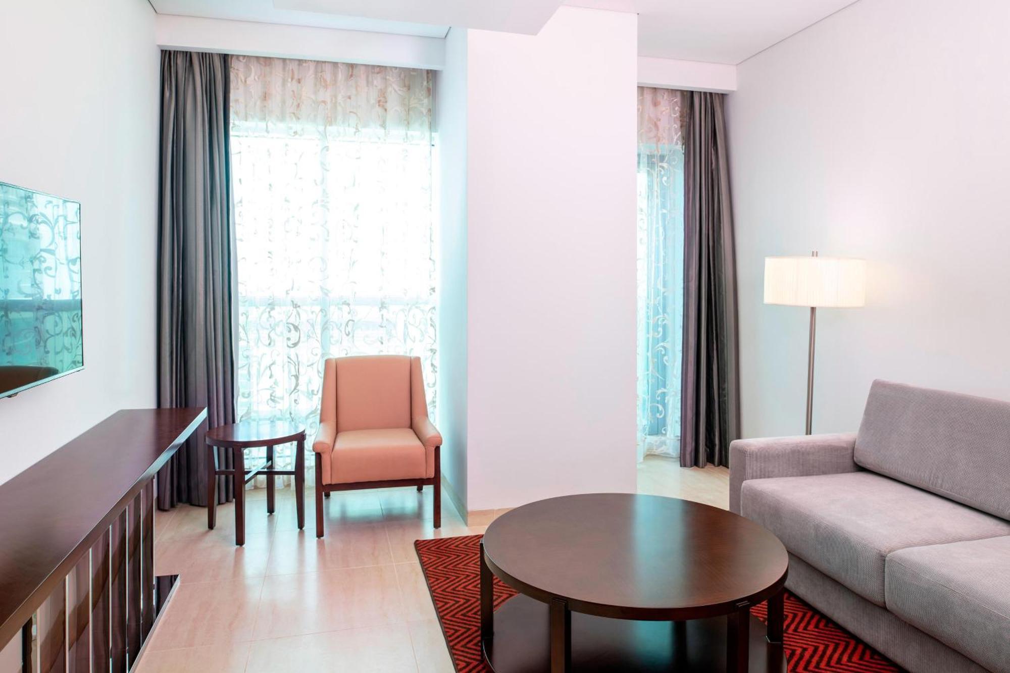 Four Points By Sheraton Sharjah Exterior foto
